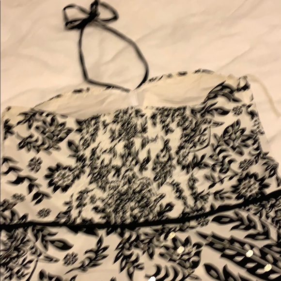 Black and white sequin floral print dress - Picture 2 of 2